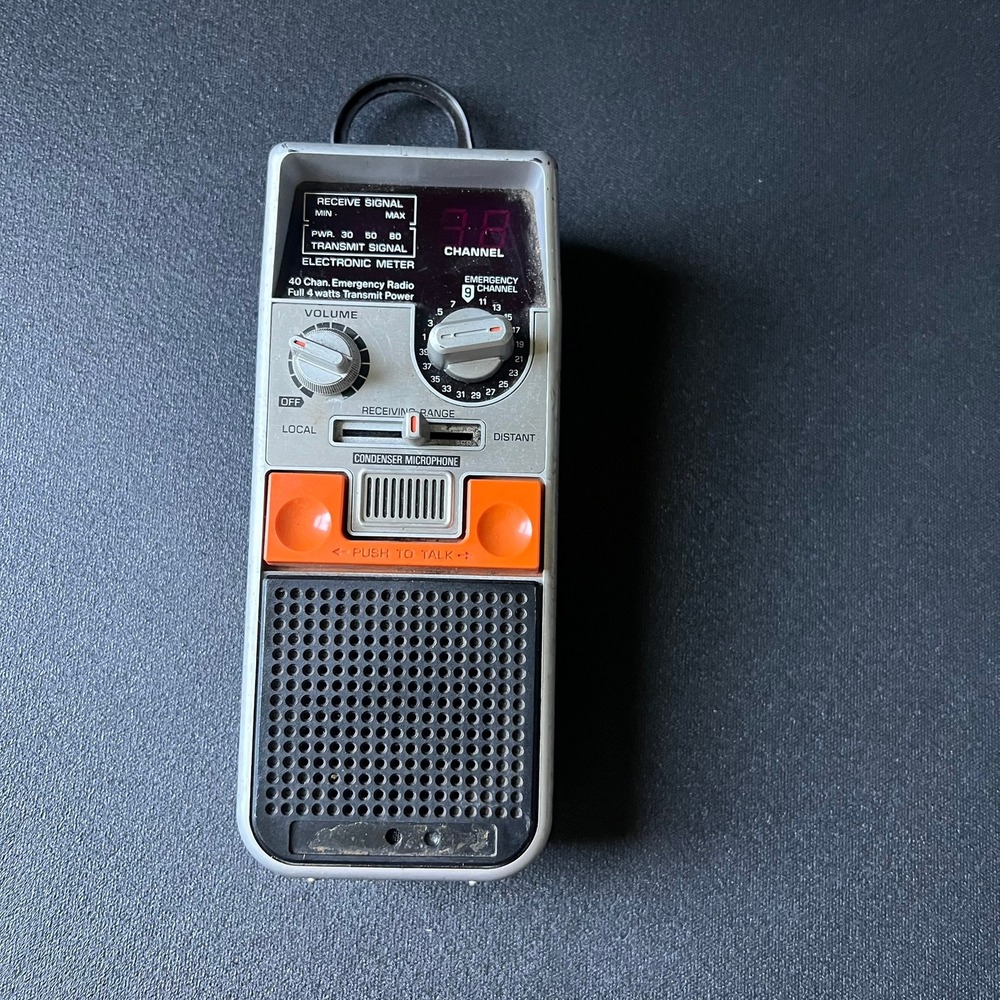 Vtg GE 3-5900A 40 Channel CB Emergency Radio Transceiver For Parts Only Untested